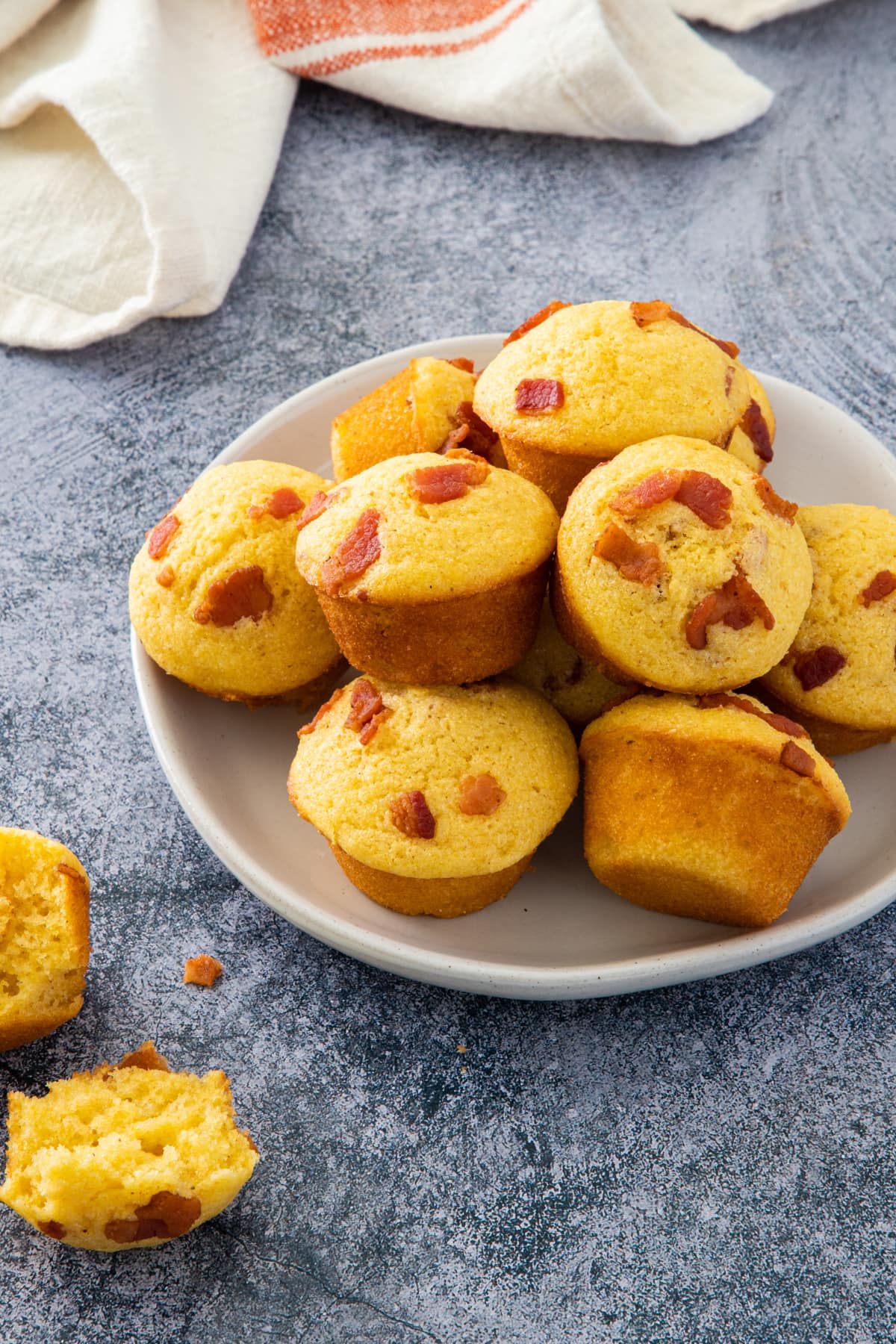 Muffins de Maíz y Tocino - My Dominican Kitchen